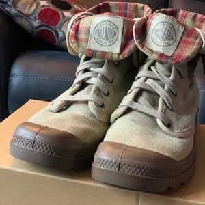 Baggy stone dk khaki men’s palladium boots